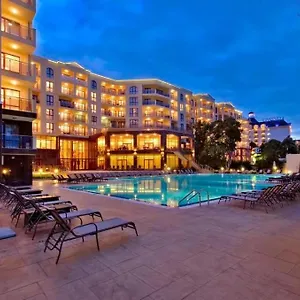 Apartahotel Golden Line